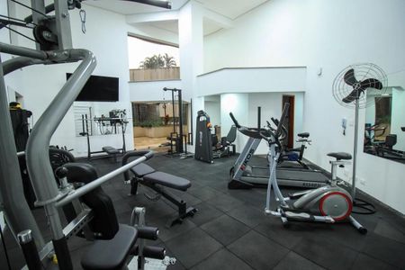 Apartamento à venda com 260m², 6 quartos e 4 vagas Apartamento à venda com 260m², 6 quartos e 4 vagasÁrea externa