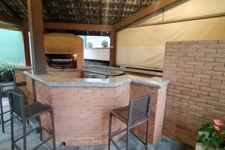 Apartamento à venda com 260m², 6 quartos e 4 vagas Apartamento à venda com 260m², 6 quartos e 4 vagasÁrea externa