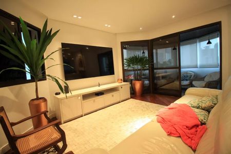 Apartamento à venda com 260m², 6 quartos e 4 vagas Apartamento à venda com 260m², 6 quartos e 4 vagasSala TV