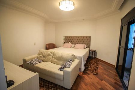 Apartamento à venda com 260m², 6 quartos e 4 vagas Apartamento à venda com 260m², 6 quartos e 4 vagasQuarto