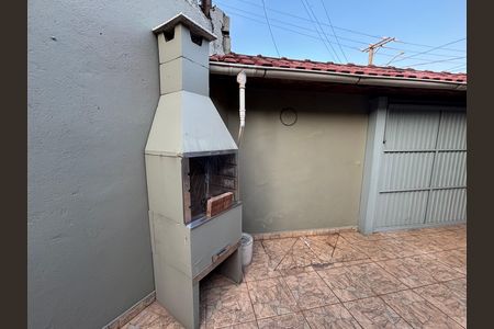 Casa para alugar com 120m², 3 quartos e 6 vagas Casa para alugar com 120m², 3 quartos e 6 vagasChurrasqueira