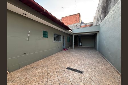 Casa para alugar com 120m², 3 quartos e 6 vagas Casa para alugar com 120m², 3 quartos e 6 vagasGaragem