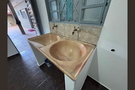 Casa para alugar com 120m², 3 quartos e 6 vagas Casa para alugar com 120m², 3 quartos e 6 vagasCozinha 2