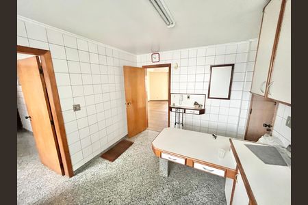 Apartamento à venda com 160m², 4 quartos e 3 vagasCozinha