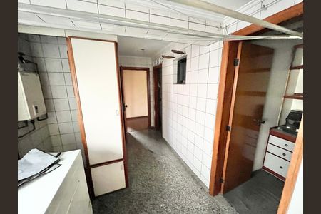Apartamento à venda com 160m², 4 quartos e 3 vagasÁrea de Serviço