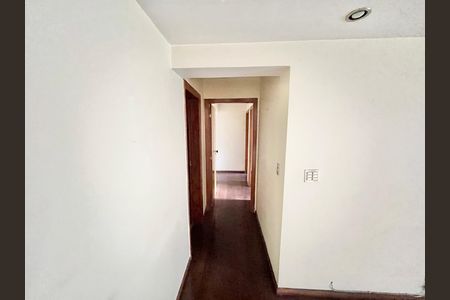 Apartamento à venda com 160m², 4 quartos e 3 vagasCorredor