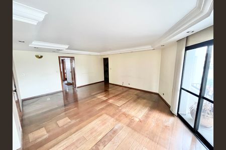 Apartamento à venda com 160m², 4 quartos e 3 vagasSala