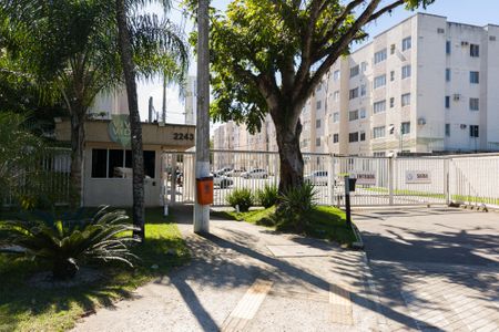 Fachada de apartamento para alugar com 2 quartos, 41m² em Santa Cruz, Rio de Janeiro
