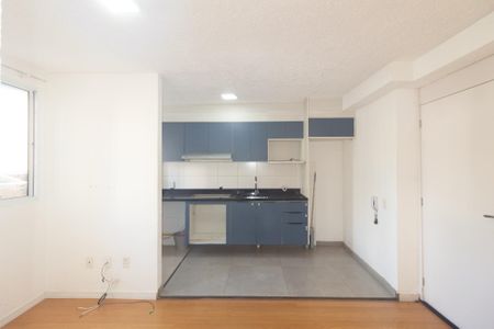 Sala/Cozinha de apartamento para alugar com 2 quartos, 41m² em Santa Cruz, Rio de Janeiro