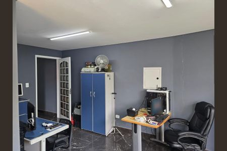 Casa à venda com 295m², 4 quartos e 7 vagas Casa à venda com 295m², 4 quartos e 7 vagasQuarto 04