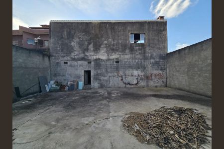 Casa à venda com 295m², 4 quartos e 7 vagas Casa à venda com 295m², 4 quartos e 7 vagasQuintal