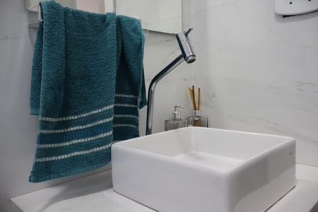 Casa à venda com 295m², 4 quartos e 7 vagasBanheiro Social