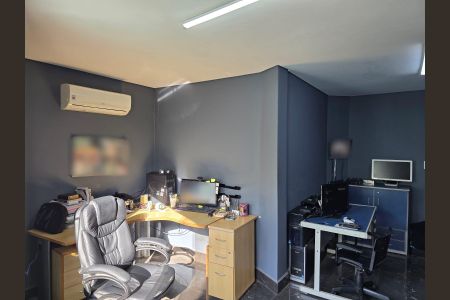 Casa à venda com 295m², 4 quartos e 7 vagas Casa à venda com 295m², 4 quartos e 7 vagasQuarto 04