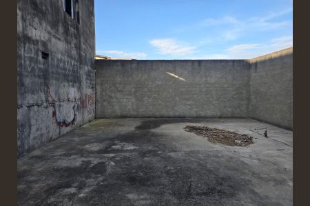 Casa à venda com 295m², 4 quartos e 7 vagas Casa à venda com 295m², 4 quartos e 7 vagasQuintal