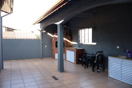 Casa à venda com 295m², 4 quartos e 7 vagasÁrea de Serviço e Churrasqueira 