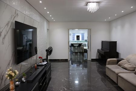 Casa à venda com 295m², 4 quartos e 7 vagasSala 