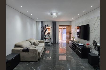 Casa à venda com 295m², 4 quartos e 7 vagas Casa à venda com 295m², 4 quartos e 7 vagasSala