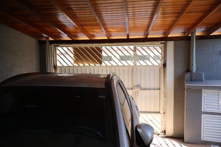 Casa à venda com 295m², 4 quartos e 7 vagasGaragem Frente