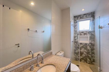 Apartamento para alugar com 60m², 2 quartos e 1 vaga Apartamento para alugar com 60m², 2 quartos e 1 vagaBanheiro
