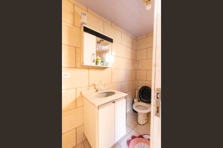 Casa à venda com 150m², 2 quartos e 2 vagas Casa à venda com 150m², 2 quartos e 2 vagasBanheiro Social