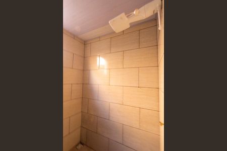 Casa à venda com 150m², 2 quartos e 2 vagas Casa à venda com 150m², 2 quartos e 2 vagasBanheiro Social