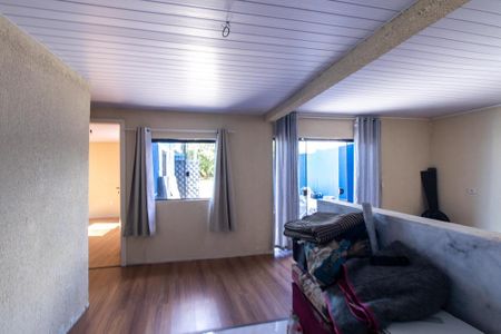 Casa à venda com 150m², 2 quartos e 2 vagas Casa à venda com 150m², 2 quartos e 2 vagasCozinha