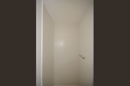 Apartamento à venda com 37m², 2 quartos e sem vaga Apartamento à venda com 37m², 2 quartos e sem vagaBanheiro