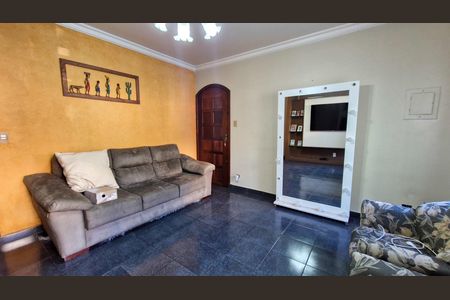Sala de casa à venda com 3 quartos, 120m² em Jardim Kika, São Paulo
