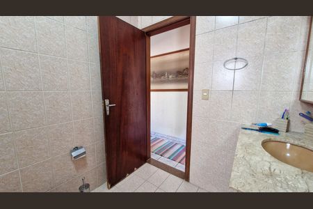 Casa à venda com 120m², 3 quartos e 5 vagas Casa à venda com 120m², 3 quartos e 5 vagasBanheiro