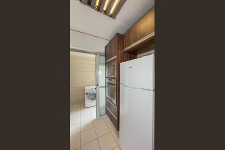 Apartamento para alugar com 98m², 2 quartos e 2 vagas Apartamento para alugar com 98m², 2 quartos e 2 vagasCozinha e Área de Serviço