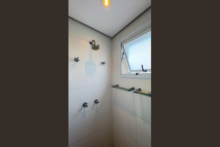 Apartamento para alugar com 98m², 2 quartos e 2 vagas Apartamento para alugar com 98m², 2 quartos e 2 vagasBanheiro da Suíte