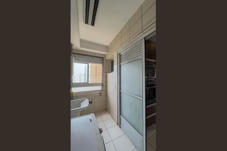 Apartamento para alugar com 98m², 2 quartos e 2 vagas Apartamento para alugar com 98m², 2 quartos e 2 vagasCozinha e Área de Serviço