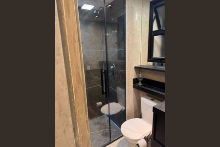 Banheiro de apartamento para alugar com 1 quarto, 27m² em Santo Amaro, São Paulo
