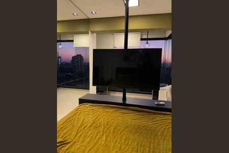 Apartamento para alugar com 27m², 1 quarto e 1 vaga Apartamento para alugar com 27m², 1 quarto e 1 vagaSala / Quarto