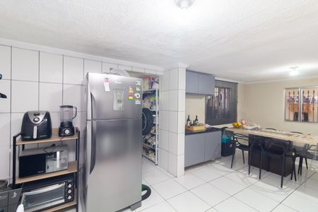 Casa à venda com 90m², 2 quartos e 2 vagas Casa à venda com 90m², 2 quartos e 2 vagasCozinha