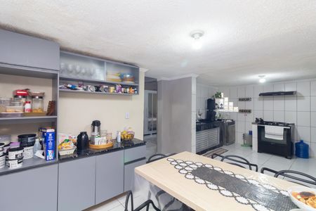 Casa à venda com 90m², 2 quartos e 2 vagas Casa à venda com 90m², 2 quartos e 2 vagasCozinha