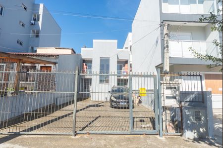 Apartamento para alugar com 35m², 1 quarto e 1 vaga Apartamento para alugar com 35m², 1 quarto e 1 vagaFachada