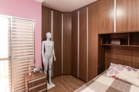 Casa de condomínio à venda com 76m², 2 quartos e 1 vagaQuarto 2