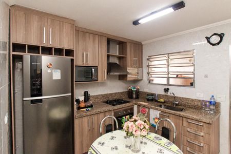 Casa de condomínio à venda com 76m², 2 quartos e 1 vagaCozinha e Área de Serviço