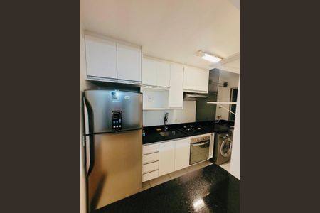 Cozinha de apartamento para alugar com 2 quartos, 48m² em Parque Munhoz, São Paulo