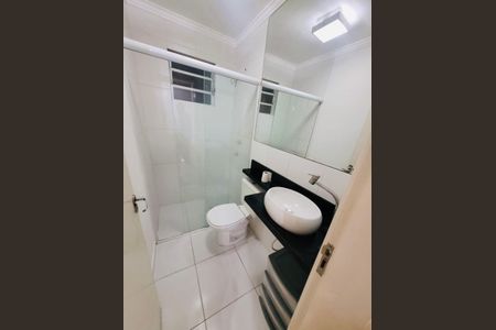 Apartamento à venda com 48m², 2 quartos e 1 vaga Apartamento à venda com 48m², 2 quartos e 1 vagaBanheiro