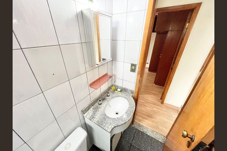 Apartamento à venda com 63m², 2 quartos e 1 vaga Apartamento à venda com 63m², 2 quartos e 1 vagaBanheiro