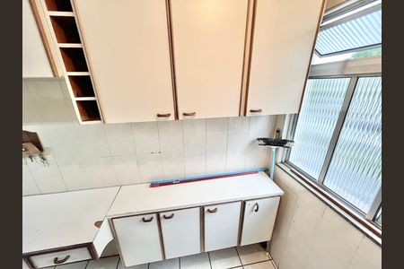 Apartamento à venda com 63m², 2 quartos e 1 vaga Apartamento à venda com 63m², 2 quartos e 1 vagaCozinha e Área de Serviço