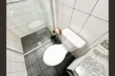 Apartamento à venda com 63m², 2 quartos e 1 vaga Apartamento à venda com 63m², 2 quartos e 1 vagaBanheiro