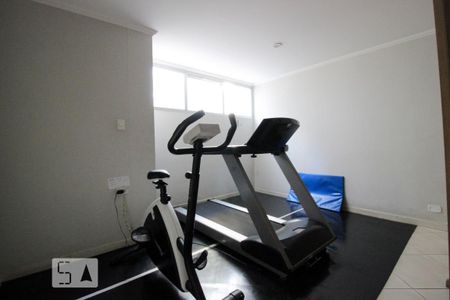 Apartamento para alugar com 70m², 2 quartos e 1 vaga Apartamento para alugar com 70m², 2 quartos e 1 vagaÁrea comum - Academia