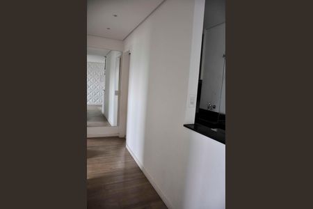 Apartamento à venda com 40m², 2 quartos e 1 vaga Apartamento à venda com 40m², 2 quartos e 1 vagaDetalhe - Corredor Quartos