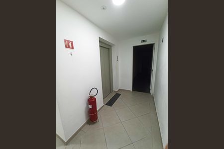 Apartamento à venda com 40m², 2 quartos e 1 vaga Apartamento à venda com 40m², 2 quartos e 1 vagaHall Elevador