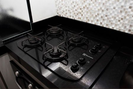Apartamento à venda com 40m², 2 quartos e 1 vaga Apartamento à venda com 40m², 2 quartos e 1 vagaDetalhe - Cozinha Americana