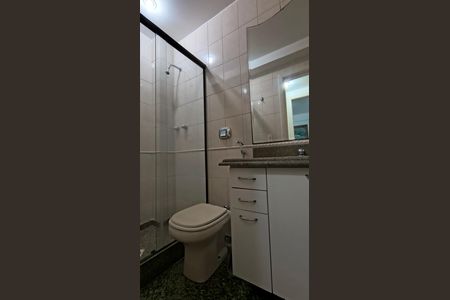 Apartamento para alugar com 117m², 3 quartos e 2 vagasBanheiro Social 
