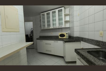 Apartamento para alugar com 117m², 3 quartos e 2 vagasCozinha e Área de Serviço 